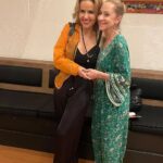 Ana Botafogo Instagram - Olá pessoal ! Não percam as últimas apresentações da peça “Ser Artista “ de Marcus Montenegro e Regiana Antonini no Rio de Janeiro. Teatro dos 4. Shopping da Gávea. Com a delicada direção de Beth Goulart. Leona Cavalli dá um show de interpretação tendo como parceiro Anderson Müller q impressiona no papel de Montenegro. Imperdível qd se pensa em homenagear as grandes Divas do teatro brasileiro. Bravo Leona! @montenegrotalentsoficial @leonacavalli @mulleranderson @bethgoulartoficial #serartista