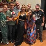 Ana Botafogo Instagram - Olá pessoal ! Não percam as últimas apresentações da peça “Ser Artista “ de Marcus Montenegro e Regiana Antonini no Rio de Janeiro. Teatro dos 4. Shopping da Gávea. Com a delicada direção de Beth Goulart. Leona Cavalli dá um show de interpretação tendo como parceiro Anderson Müller q impressiona no papel de Montenegro. Imperdível qd se pensa em homenagear as grandes Divas do teatro brasileiro. Bravo Leona! @montenegrotalentsoficial @leonacavalli @mulleranderson @bethgoulartoficial #serartista