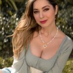 Anaís Instagram - ❤️ welcome February #anais #blessed 📸 @dawlinphotography 💎 @alejandragarciacollection
