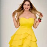 Anaís Instagram – Actúa  como si cada sonrisa no fuera suficiente 💛 #anais #blessed #live #love #losangeles #california 
👗 @eleganzarella 
📸 @dawlinphotography 
💎 @alejandragarciacollection