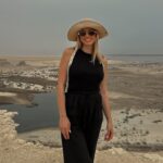 Anaïs Quadratus Instagram – Dans le désert Égyptien 🏜️ accompagnée de @toutankhaone 🌵

*collaborationcommerciale #egypte #egypt