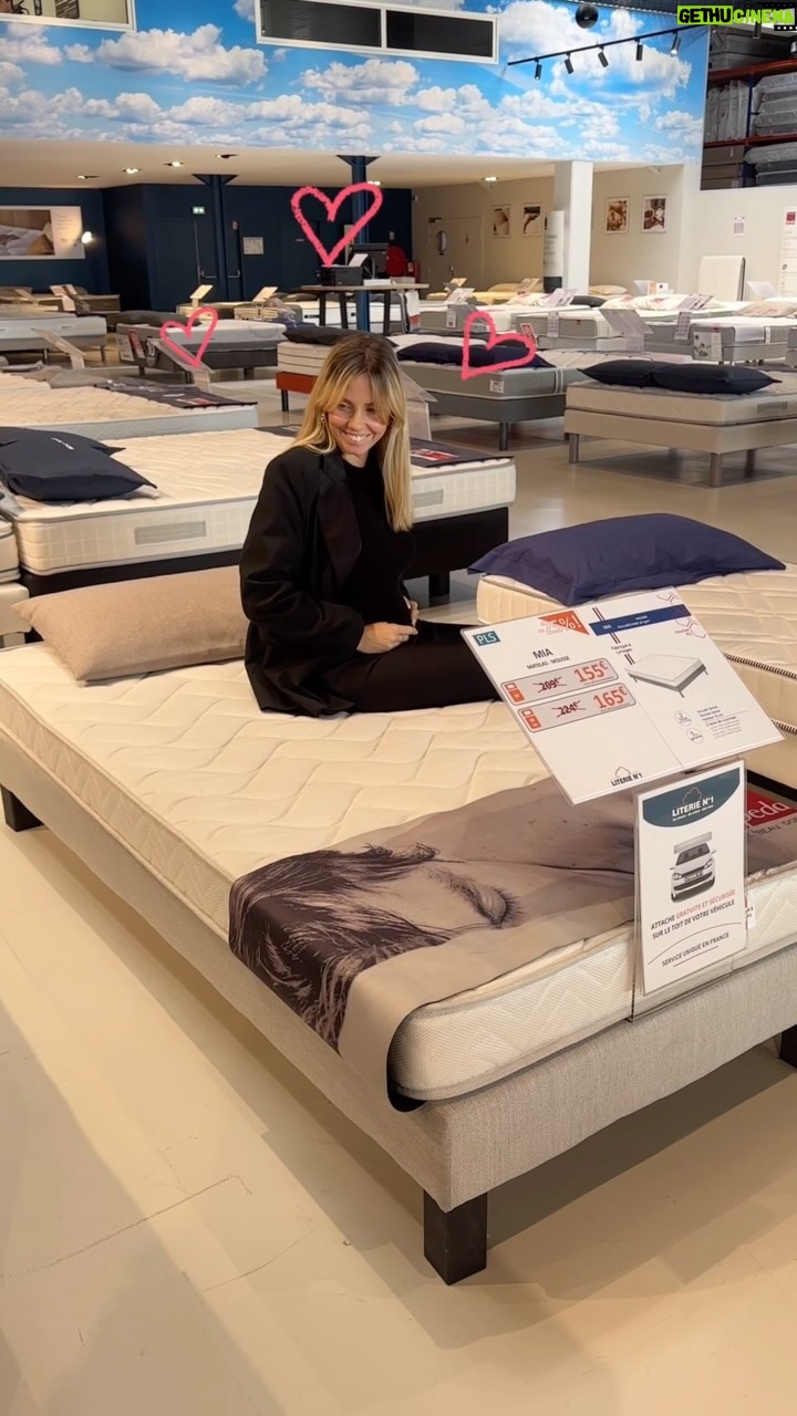 Anaïs Quadratus Instagram - *publicité Venez avec moi choisir mon matelas chez @literie.numero1 ! LITERIE N°1 est une enseigne familiale spécialisée dans les matelas, sommiers, oreillers, couettes et compléments de literie. Vous y trouverez tout ce dont vous avez besoin 😊 Le plus ? Ils ont pratiquement tout en stock et pour tous les budgets 💫 Retrouvez-les à Plan de Campagne, Avignon, Toulon et Aubagne ! Je vous attends en story très bientôt pour une petite surprise... #concours #literien1#myliterien1