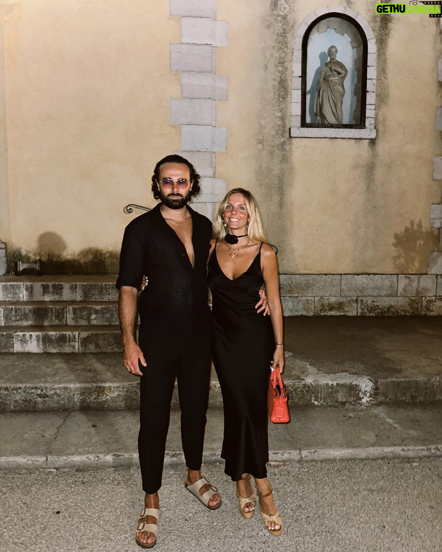 Anaïs Quadratus Instagram - 2023 avec @spartoogram 🖤 Pour vous faire plaisir, on vous offre 150€ de bon d’achats sur Spartoo 😍 Il faut : - S’abonner à mon compte et celui de @spartoogram - Taguer 2 personnes en commentaire Résultats dans 1 semaine 🍀 *Collaboration #spartoo #spartoogram