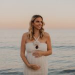 Anaïs Quadratus Instagram - Bonne fête à toutes les Mamans, les futures Mamans, les belles-mamans, les Taties qui considèrent leur neveux comme leurs enfants, les Mamanges et celles qui ne sont plus là 🤍 Dans 1 an je fêterai ma 1ere fête des mères, j’ai envie de pleurer 🥹 📸: @salomethomas.photographie