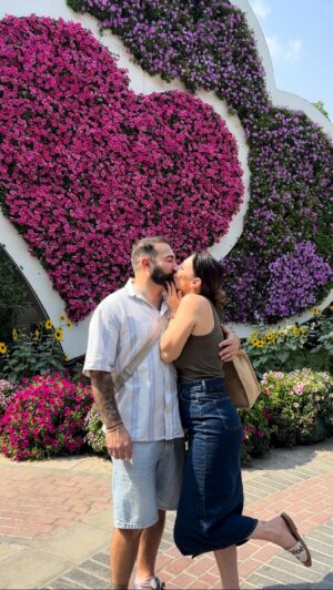 Anaïs Sanson Instagram - Le début d’une relation tu connais,ça ne dure qu’un temps!😃
Avec le temps, c’est moins sympa les réveils 🤣🤣🙈

#couple#couplelove#reels#humour