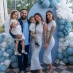 Anaïs Sanson Instagram - Notre photo de famille🥹🤍 Ma vie toute entière sur cette photo✨ Merci pour tous vos messages🥰 📸 @studio_alphafilms