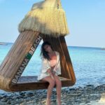 Anaïs Sanson Instagram – Partir partout avec eux🤍
On a adoré la Thaïlande,le pays,la gentillesse des gens , la culture,la nourriture,les plages… 
C’était incroyable ce voyage 🇹🇭🥰