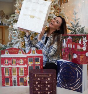 Anaïs Sanson Instagram - CONCOURS🌟

Juste pour vous,5 calendriers de l’avent à gagner✨5 gagnants ✨

Le calendrier de l’avent DIOR, LANCÔME ,CHARLOTTE TILBURY ,L’ORÉAL et le RITUALS🤩

Pour participer c'est simple :

- S'abonner à mon compte @anaissanson_officiel 

- Liker et commenter ce post en invitant des amis
( commentez autant de fois que vous souhaitez,1 commentaire=1 chance)

- Partagez cette publication en story✨

Résultat sous ce post le dimanche 26 novembre💫

(Aucune collaboration c’est pour vous faire plaisir♥️)
Bravo @marine_bailleul Dior✨
@charlyne_cchn Lancôme ✨
@nat.nctt Charlotte Tilbury ✨
@jennjenn1857 l’Oreal ✨
@lisanrom_familly Rituals ✨