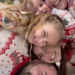 Anaïs Sanson Instagram – Mes personnes préférées au monde sur cette vidéo ❤️

#family#familylife#familyfirst#myfamily#love