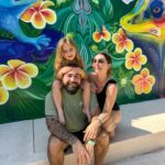 Anaïs Sanson Instagram – Petite journée hyper sympa au Blue Tree à Phuket aujourd’hui 💙(c’est un Aquapark)
On a adoré😍

Si vous avez des endroits à nous conseiller à Phuket n’hésitez pas à me dire en commentaire,merci ❤️

#family#familylife#familytravel#familylove