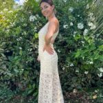 Anaïs Sanson Instagram - Regardez cette robe crochet beige ,que j ’ai commandé pour la porter à un baptême. Je la trouve vraiment trop belle🫶🏻🫶🏻 Vous validez la robe pour aller à un baptême? Dites-moi 🤍 ✨Je vous mets la réf en storie✨ #look#lookinspiration#dress#dressoftheday