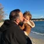 Anaïs Sanson Instagram – Départ en vacances inspiré de faits réels 😂😅🙊🧳

Et après ça part en embrouille 😃😂

#couplevideos#couple#couplelove#reels#humour