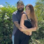 Anaïs Sanson Instagram – En même temps,tu peux leur dire stop les pulls,caleçons et chaussettes troués,ils ne veulent rien entendre!🙈🙈

Je suis sûre que vous l’avez déjà fait aussi!😂🫣

#couple#couplevideos#couplelove#humour
