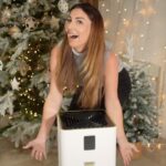 Anaïs Sanson Instagram – ✨CONCOURS✨

Je vous fais découvrir le purificateur d’air AF 50 🤩
Il a de multiples avantages, n’hésitez pas à regarder ma vidéo.

À l’occasion des fêtes de fin d’année avec Kärcher on ne pouvait pas s’empêcher de vous gâter en vous proposant d’en remporter un !

Pour participer :

1/ Être abonné au compte @karcher_france et mon compte
2/Likez et commentez sous cette publication en invitant des amis

Le concours est ouvert à la France métropolitaine et le tirage au sort sera effectué le 19  décembre.

•Le code ANAIS20 donne 20% pendant tout le mois de décembre sur le purificateur d’air AF 50

Bonne chance à tous🎄✨🎅🏻
Bravo @juju_mes_3ptit_mecs_et_mafille ✨

Collaboration commerciale @karcher_france