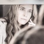 Ana Claudia Talancón Instagram - Conozcan a Laura En Cuando Duerme Conmigo. Mañana 3 de agosto en cines!!! @cuandoduermeconmigopelicula @erickelias @eduroman811 #cines #estreno #openingtomorrow #pelicula #movie 🎥🍿🎞️🎦❤️