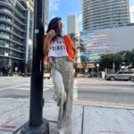 Ana Claudia Talancón Instagram - Que opinan de poner límites sanos en nuestras vidas? Ponen una coraza de “Not your business” 🤣 🛑 U optan por la comunicación? @steponfashion #fashion #mentalhealth #comunication #relationships @iconique.jewels @nyb.clothing