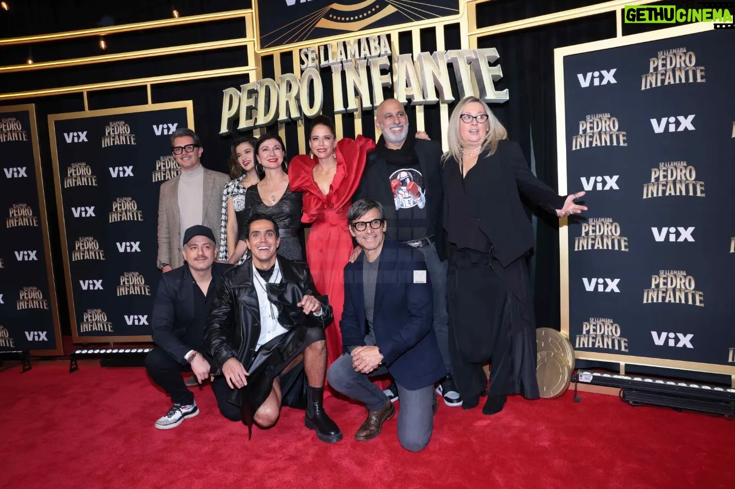 Ana Claudia Talancón Instagram - @_mariomoran interpreta a #PedroInfante y @latalancon interpreta a la esposa legítima del ídolo del cine mexicano. Conozcan la historia a través de @vix en la bioserie titulada #SeLlamabaPedroInfante Vayan a ver el regalo que les tengo en YouTube #ElCuadro Quien guste adquirir su foto, no dude en contactarme, info de contacto en mi perfil o por DM @el_cuadro_mx / @graceinterviewing #AnaClaudiaTalancon #MarioMoran