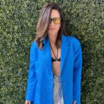 Ana Claudia Talancón Instagram - Fotuquis en Miami, de la moda la que te acomoda, o a ustedes que les parece ese dicho? El top es @marikavera Los aretes son @iconique.jewels Blazer y pantalón @nyb.clothing