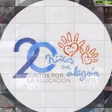 Ana Claudia Talancón Instagram - 🎥 ¡Con gran alegría comparto este trabajo cinematográfico pro bono 🫶🏻 para la fundación Niños en Alegría @ninosenalegria de Alejandra Alemán 💛 dedicada a construir escuelas ✏️ en regiones de bajos recursos en Guerrero, especialmente en Acapulco. 🌴 La producción estuvo a cargo de @lqrfilms y @artists_container , con la dirección de cámara de Víctor Ángulo @vicang24 , dirección de Manolo @manologorab , y mi co-dirección. 💫 Un agradecimiento infinito a Jamehel Guerra @jamehelguerra por acercarnos a Niños en Alegría y por la experiencia obtenida ♥️; agradecimiento infinito a Ana Claudia Talancón @latalancon por prestarnos su voz para la narración🗣💫 #NiñosEnAlegria #CineConCausa #NEA #LQRFILMS #EducacionParaTodos #Acapulco #Filantropia #ProBono #CompromisoSocial #ConstruyendoEscuelas #ColaboracionSolidaria #ResponsabilidadSocial #ApoyoComunitario #Educacion #Cinematografia #independentfilm #professionalfilmmaking #Mexico #Documental #Documentary #AnaClaudiaTalancon #LaTalancon #anaclaudiatalancón #Film