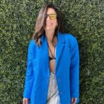 Ana Claudia Talancón Instagram - Fotuquis en Miami, de la moda la que te acomoda, o a ustedes que les parece ese dicho? El top es @marikavera Los aretes son @iconique.jewels Blazer y pantalón @nyb.clothing