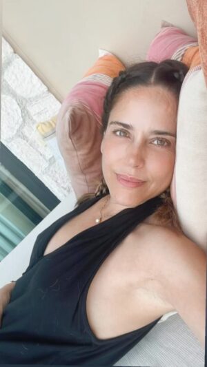Ana Claudia Talancón Instagram - Disfrutar la vida, compartir y amar! Cuantas veces deseamos regresar a un lugar una vez que ha pasado, valorémoslo mientras lo tenemos ❤️🙏🏻🥰