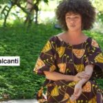 Ana Flavia Cavalcanti Instagram - Entrevista linda e super emocionante para o Balaio da @betepacheco em homenagem ao dia das mães. Falamos sobre nossas peças de teatro e os encontros entre gerações. Tá disponível no @globoplay 🎤 Tem mamy e eu 🤸🏾‍♂️ @zahytentehar e mamy dela 🌳 @liliacabral e sua filha Giulia tão linda e talentosa quanto a mãe! Gente, tá lindo! Vejam, fizemos com muito amor. @rafaferro2020 e suas pontes de amizade e bons encontros, obrigada amigo ♥️