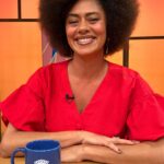Ana Flavia Cavalcanti Instagram - “Eu quero vida boa pra todo mundo!” Ana Flavia Cavalcanti reforça a importância do combate ao racismo no Brasil e a luta por dignidade aos trabalhadores domésticos. Não perca o #SemCensura de segunda a sexta, às 16h, na #TVBrasil, pelo app TV Brasil Play e também no YouTube! 📺