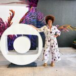 Ana Flavia Cavalcanti Instagram - Conforto no Programa Encontro com @val.assim @patriciapoeta @tati Conversa boa que repercute desejos profundos de vida abundante para todos. No @sescpompeia até sexta 10/11. Grata a @paula_raia por esse macacão manhã de quarta-feira 👗 @laiashoes que reforça meu caminhar pelo mundo com seus sapatos lindos. @casamo.casamo com jóias lindas. @hannavadasz @feavilaaa @marinasapienza muito obrigada por foros tão especiais, meu amor por vocês. A toda equipe de Conforto minha eterna gratidão, respeito e paixão.