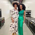 Ana Flavia Cavalcanti Instagram - Conforto no Programa Encontro com @val.assim @patriciapoeta @tati Conversa boa que repercute desejos profundos de vida abundante para todos. No @sescpompeia até sexta 10/11. Grata a @paula_raia por esse macacão manhã de quarta-feira 👗 @laiashoes que reforça meu caminhar pelo mundo com seus sapatos lindos. @casamo.casamo com jóias lindas. @hannavadasz @feavilaaa @marinasapienza muito obrigada por foros tão especiais, meu amor por vocês. A toda equipe de Conforto minha eterna gratidão, respeito e paixão.