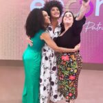 Ana Flavia Cavalcanti Instagram - Conforto no Programa Encontro com @val.assim @patriciapoeta @tati Conversa boa que repercute desejos profundos de vida abundante para todos. No @sescpompeia até sexta 10/11. Grata a @paula_raia por esse macacão manhã de quarta-feira 👗 @laiashoes que reforça meu caminhar pelo mundo com seus sapatos lindos. @casamo.casamo com jóias lindas. @hannavadasz @feavilaaa @marinasapienza muito obrigada por foros tão especiais, meu amor por vocês. A toda equipe de Conforto minha eterna gratidão, respeito e paixão.