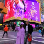 Ana Giulia Zortea Instagram – Quando eu falo pra vcs que morar aqui é um sonho, eu não tô brincando! Tive o prazer de ver uma mulher preta brasileira estampando as telas da Times Square! @jojotodynho como sempre sendo um ícone, e a @vejalimpeza fazendo questão de mostrar isso para o mundo todo! 

#VejaDaJojo *publi