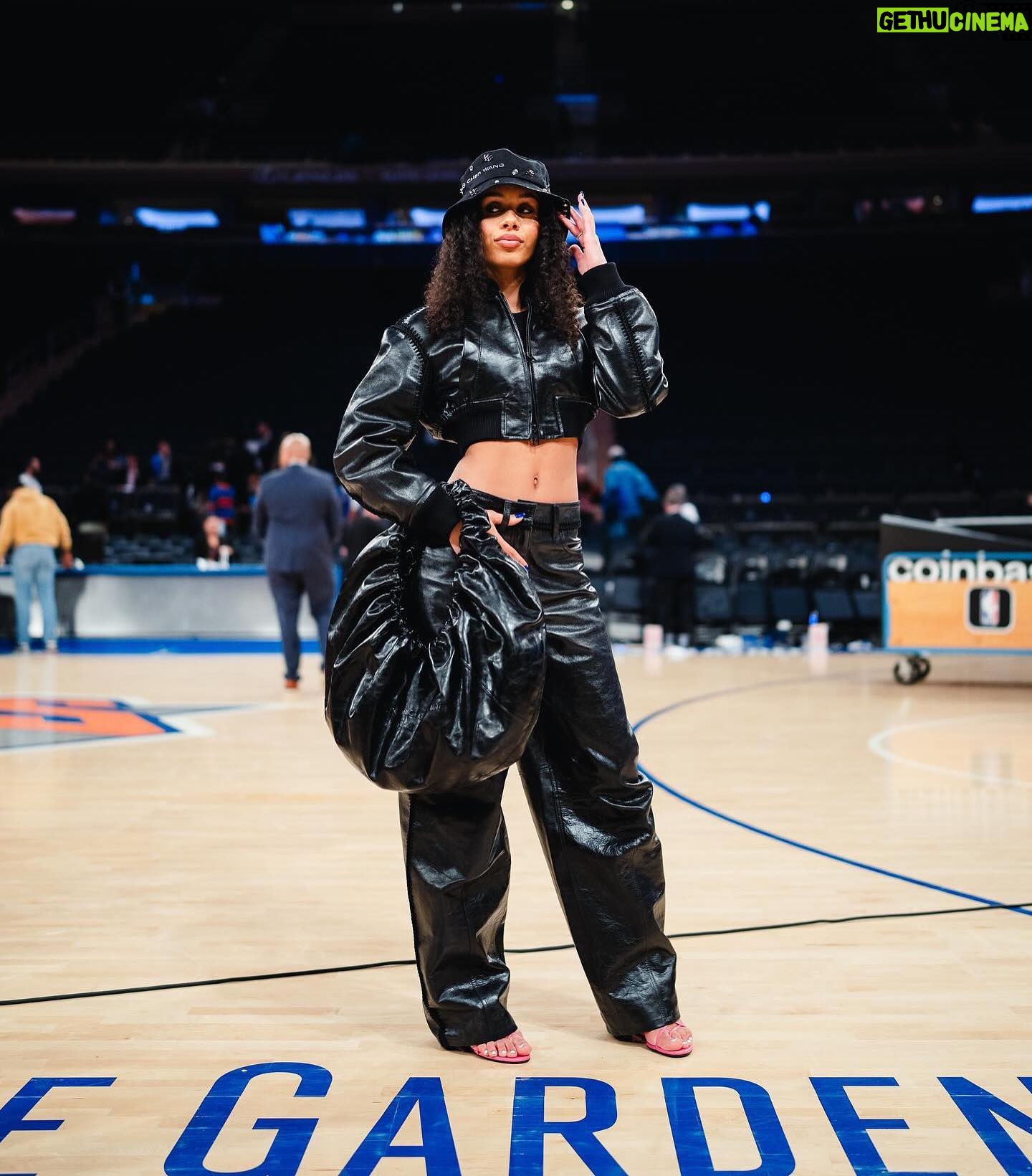 Ana Giulia Zortea Instagram - playoffs game one ✅