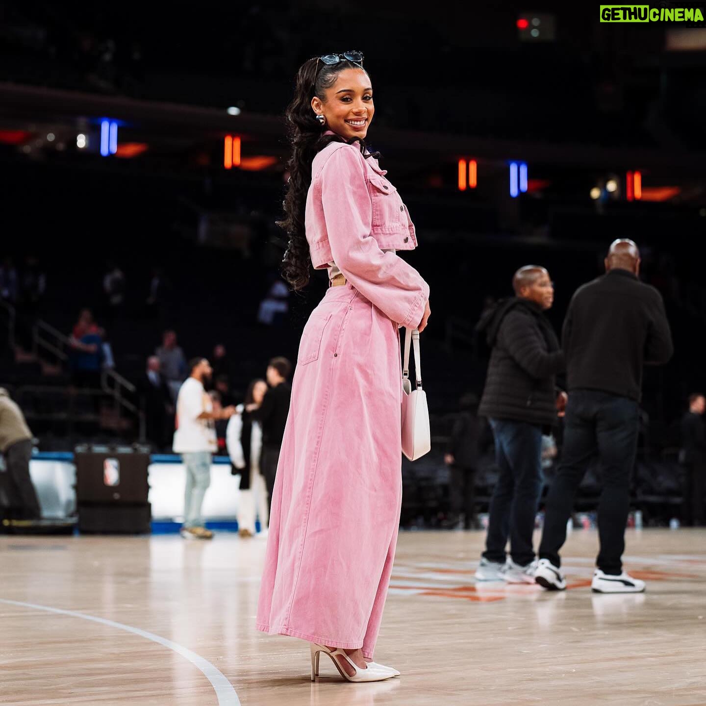 Ana Giulia Zortea - 39.7K Likes - Barbie is the theme of 2023 π
π½ππ«Άπ½ππΈ