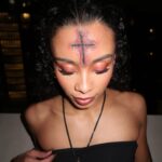 Ana Giulia Zortea Instagram - no costume no problem, I’ll improvise with makeup! sem fantasia, mas a maquiagem sempre me salva!