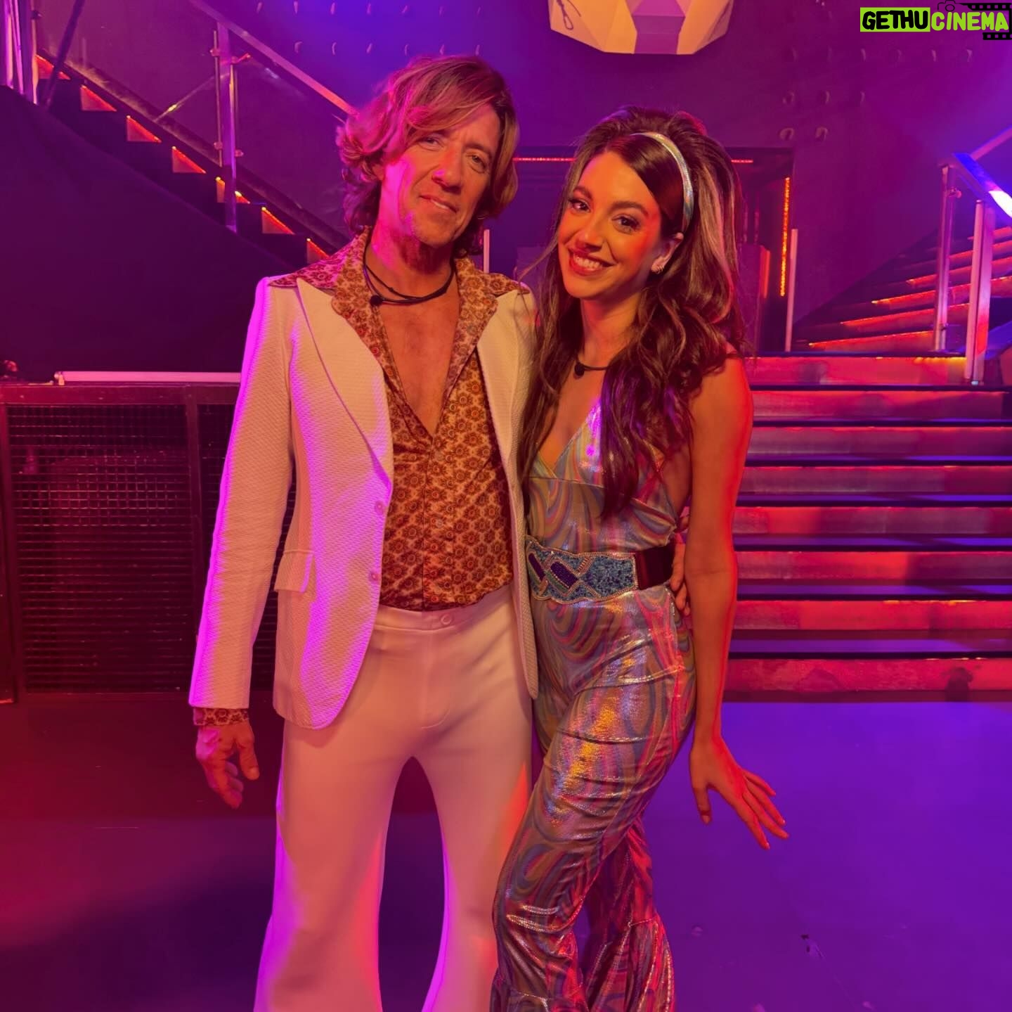 Ana Guerra Instagram - Un varios de @bailacomopuedas_tve
