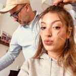 Ana Guerra Instagram - El otro día en la premier de @locomiaoficial Gracias! @yslbeauty #makeuplook #yslbeauty @jesus_pyn @sandrononna por dejarme bellisimaaaaaaa 🩵🩵🩵
