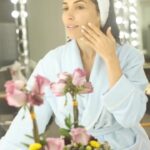 Ana Isabelle Instagram - #VichyPartner cada vez estoy más complacida con mi rutina de belleza de Mineral 89 de Vichy @vichypr ✨ me alivia, rejuvenece y saca de mi piel lo mejor. La amo y se las recomiendo. #VichyPR #Minéral89 #Sponsored #Ad . #Coolfact proviene de aguas volcánicas francesas. Mineral puro para tu piel. 😍