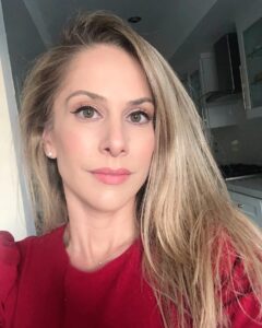 Ana Kasparian Instagram - Love that natural light. ☀️
