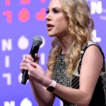 Ana Kasparian Instagram - A GIANT thank you to the TYT viewers and fellow progressives who traveled far and wide to support me this weekend at #politicon2019. I’m so lucky to have you fighting the good fight alongside us. #toostrong