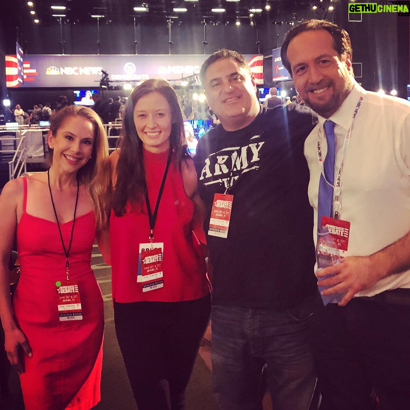 Ana Kasparian Instagram - Night one of the #demdebate in Miami! I’m pumped!