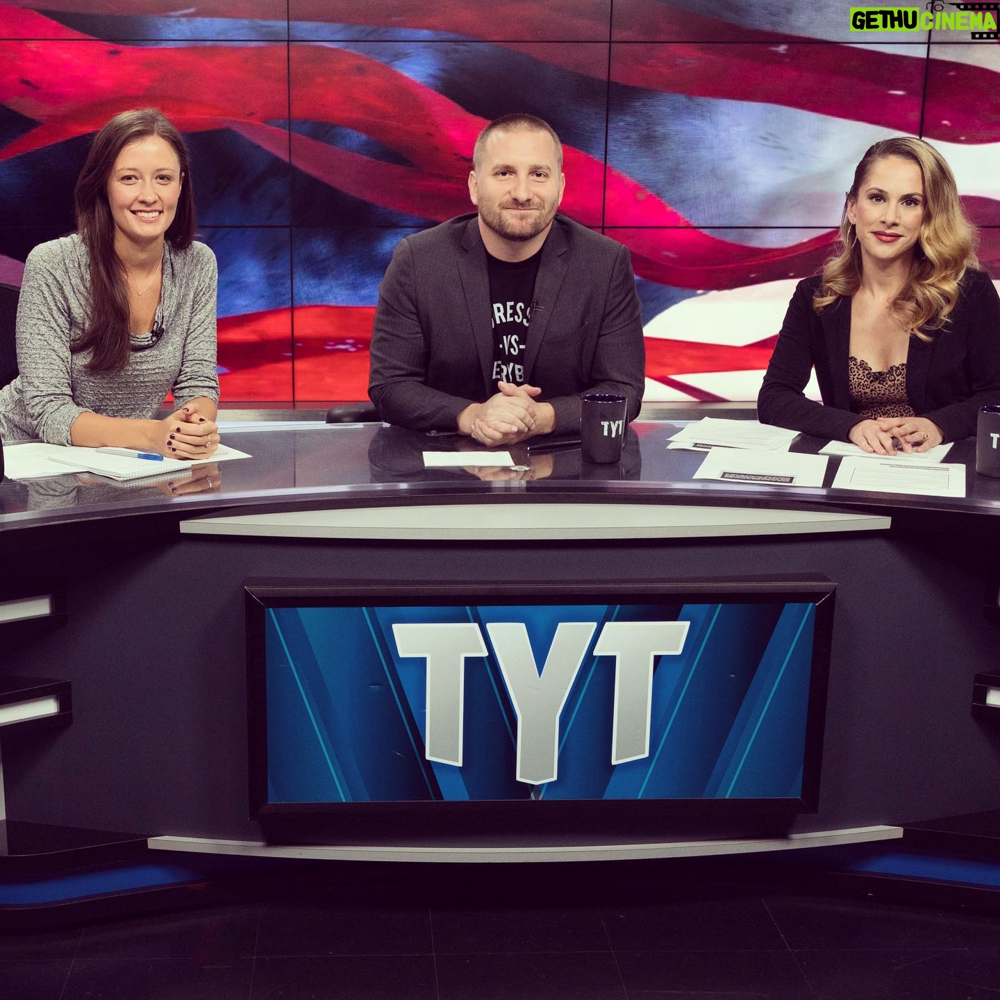 Ana Kasparian Instagram - Take note of the people in your life who help you get through tough moments and encourage you to push forward. So honored to work with these two. 📸: @cassandrahanks