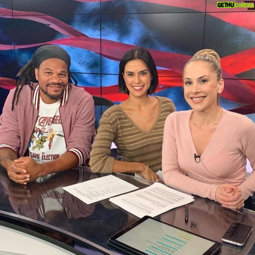 Ana Kasparian Instagram - Fun was had on last night’s show. ❤️😊 #tyt #tytlive
