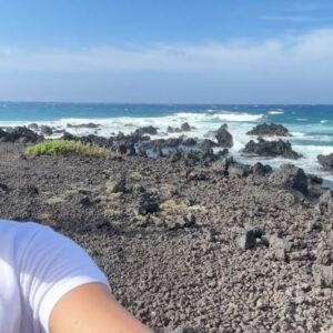 Ana La Salvia Instagram - 🥰
#Punaluʻu Beach
#hawaii 
#blacksandbeachiceland
