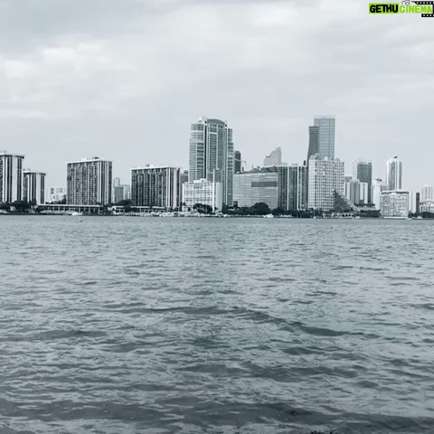 Ana La Salvia - 4.4K Likes - I love Miami!! š