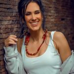 Ana La Salvia Instagram - Renovación de book para @analasalviaoficial ¡Feliz de reencontrarnos! 🙌🏻📸❤️ . Team: @beatrizsandovaloficial @arlette_sandhairstyle @isramendoza2 #shooting #analasalvia #actress #tvhost #actrizvenezolana #alexpadronphoto #fotografo #streetstyle