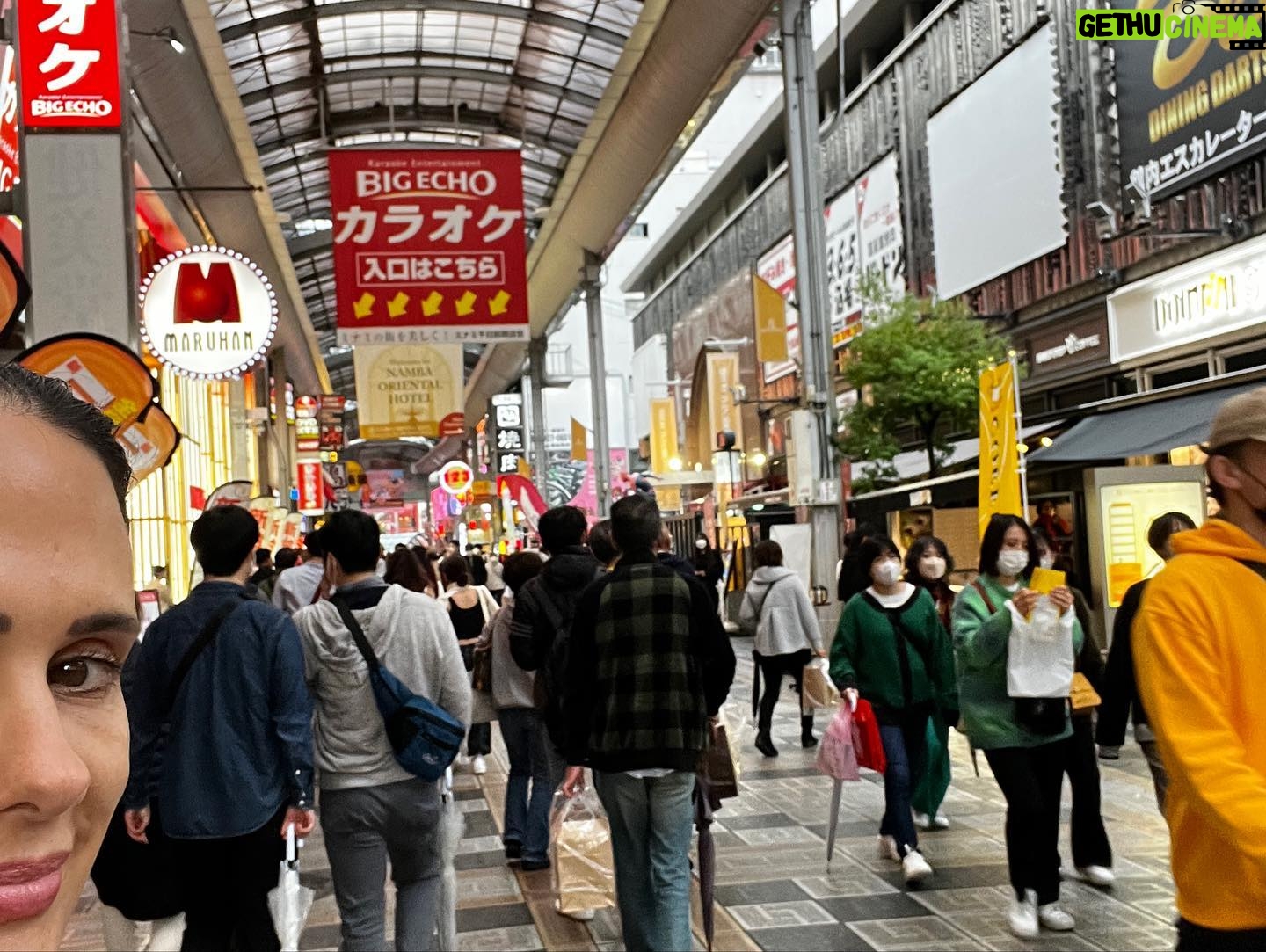 Ana La Salvia Instagram - I love Osaka!!!😍😍😍 #osaka #japan #dotonbori #shinsaibashi