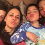 Ana La Salvia Instagram - ❤️🥰Feliz día de las madres a todas!!!❤️🥰 Este título nadie nos lo puede quitar jamás 😍😍😍 #madres #mother #maternity #maternidad #amor #reallove #inconditionallove #amorincondicional