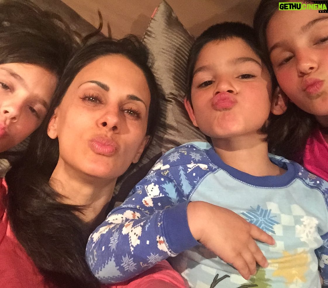 Ana La Salvia - 623 Likes - ā¤ļøš„°Feliz dĆa de las madres a todas!!!ā¤ļøš„°
Este tĆtulo nadie nos lo puede quitar jamĆ”s ššš
#madres #mother #maternity #maternidad #amor #reallove #inconditionallove #amorincondicional