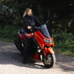 Ana Marta Ferreira Instagram - Posso chamar com muito orgulho a @yamahamotorpt: FAMÍLIA! Cá em casa já todos temos motas Yamaha, desde o Vasquinho aos meus pais. Somos uns eternos apaixonados! Aprendi com 9 anos a conduzir mota e foi das melhores coisas que me aconteceram! Quando tirei a licença de 50cc, comprei uma DT 50!!! Era épica!!! Nunca imaginei que uns anos mais tarde fizesse parte desta família! Por muitos mais anos e aventuras!!! O melhor está por vir que já estou a tirar a carta para todas as cilindradas!!!!! 💪🏼💪🏼💪🏼 #EuVouDeYamaha @yamahamotorpt 📸 @catarinapca