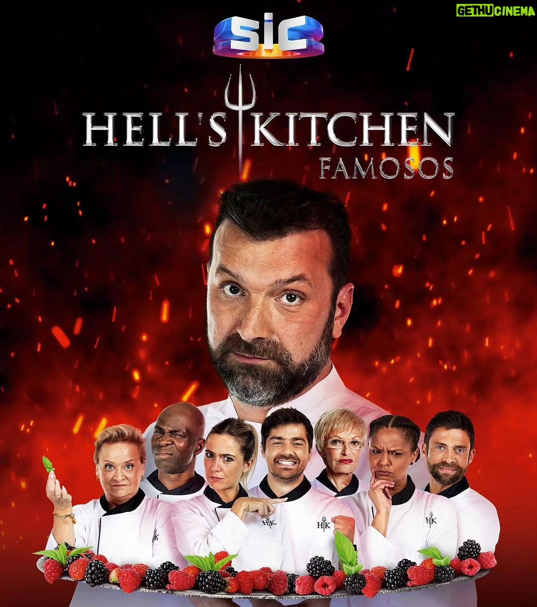 Ana Marta Ferreira Instagram - A COZINHA VAI PEGAR FOGO!!!! 😂😂 @hellskitchenportugal Talvez dos maiores desafios mas foi ÉPICO!!!! Ninguém está preparado para o que aí vem! Confesso que nem eu ahahah Somos a vossa nova companhia, todos os domingos na @sicoficial ⚡️⚡️ Estreia amanhã dia 8 !!!! Preparados?????